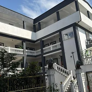vila-aaron.albaniahotels.org/